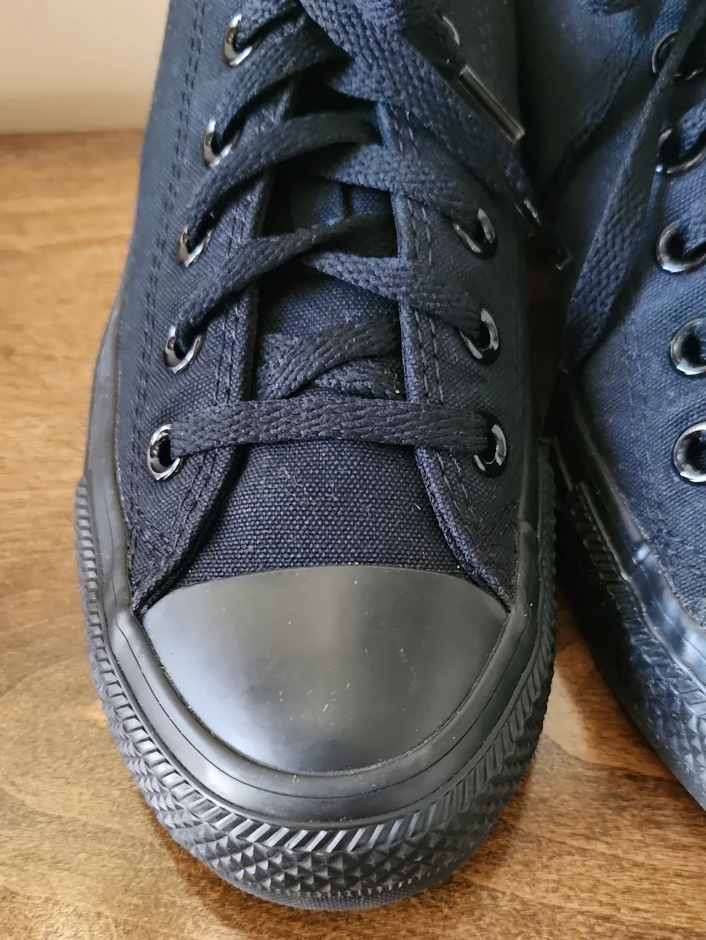 Converse Unisex Classic Black Canvas Low-Top Sneakers Women's Size 8.5